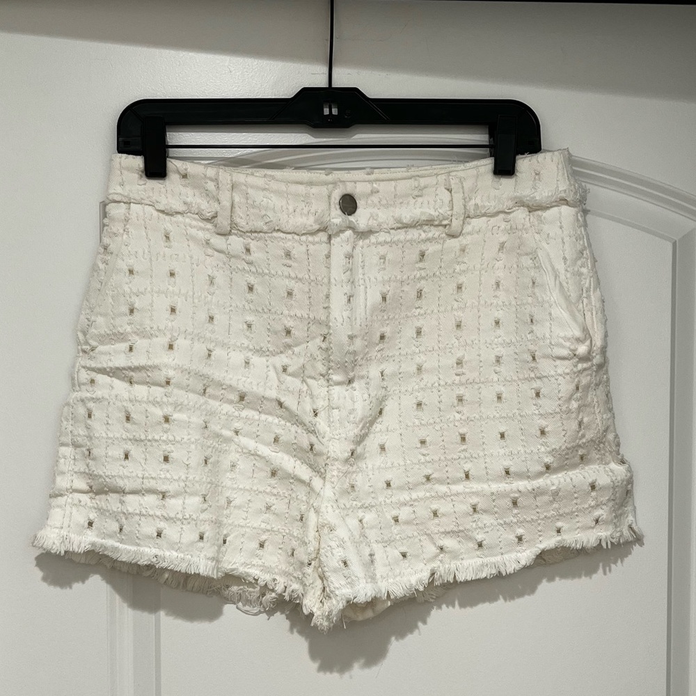White Detailed Shorts